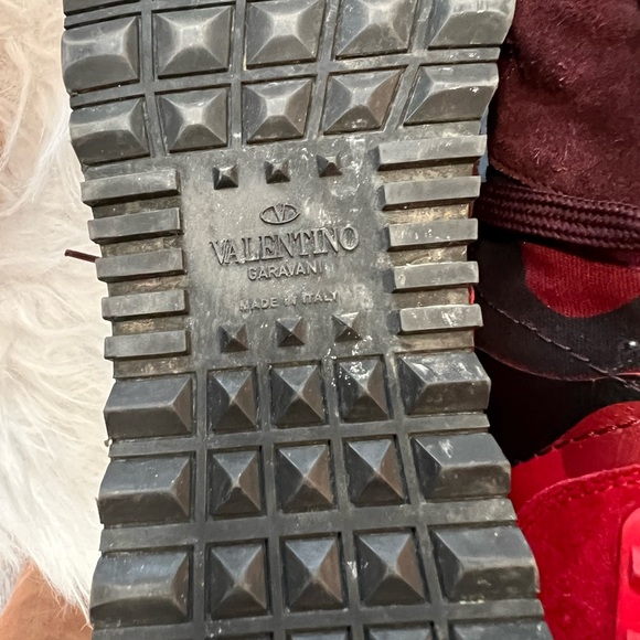 Valentino Garavani rockstud leather & suede camo sneakers. Size 38 (US sz 7.5-8) - Picture 7 of 12